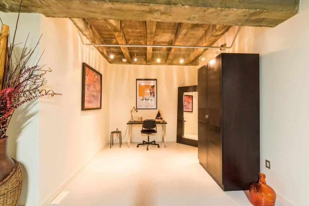 Newly Renovated 1Bdrm Loft Dtla And Rooftop Pool لوس أنجلوس المظهر الخارجي الصورة