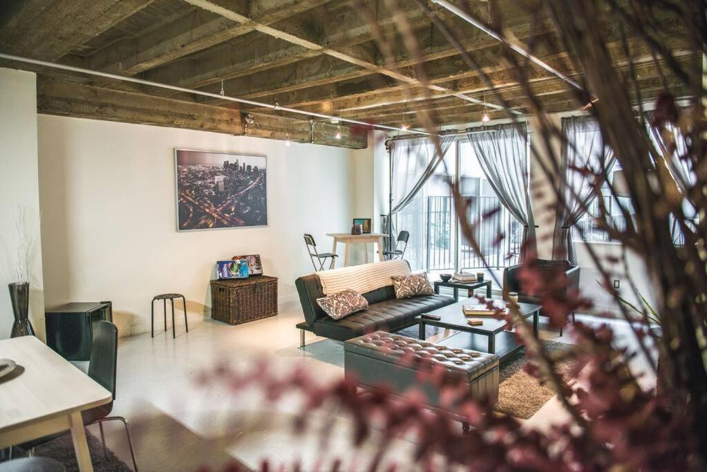 Newly Renovated 1Bdrm Loft Dtla And Rooftop Pool لوس أنجلوس المظهر الخارجي الصورة